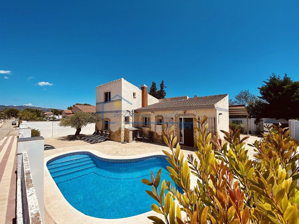 Chalet con Piscina y Licencia Turística (Les Tres Cales)