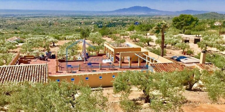 Gran Finca con Cuatro Viviendas y Licencia Turística (Coll de l’Alba)