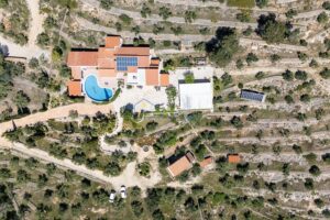 Chalet Familiar con Piscina Cubierta y Vistas al Mar (Coll de l’Alba) – 3