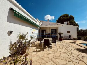 Exclusiva Finca Rústica con Vistas al Mar – 5