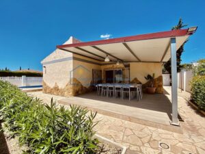 Chalet con Piscina y Licencia Turística (Les Tres Cales) – 5