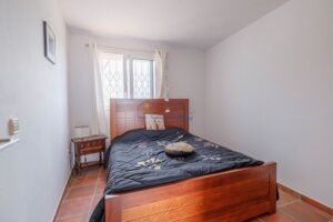 Finca con Dos Viviendas y Piscina (Barraqués) – 10