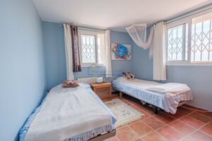 Finca con Dos Viviendas y Piscina (Barraqués) – 11