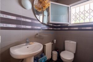 Finca con Dos Viviendas y Piscina (Barraqués) – 23
