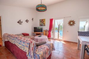 Chalet Familiar con Piscina Cubierta y Vistas al Mar (Coll de l’Alba) – 24