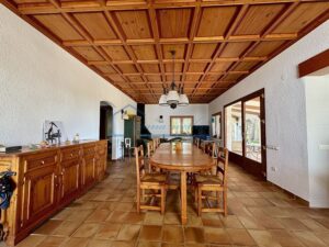 Exclusiva Finca Rústica con Vistas al Mar – 27