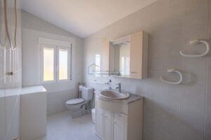 Chalet Familiar con Piscina Cubierta y Vistas al Mar (Coll de l’Alba) – 26