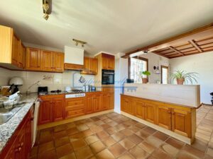 Exclusiva Finca Rústica con Vistas al Mar – 29