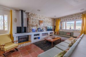 Finca con Dos Viviendas y Piscina (Barraqués) – 38