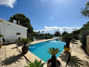 Exclusiva Finca Rústica con Vistas al Mar – 39