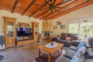Finca Rústica con Cúpula y Observatorio – 52