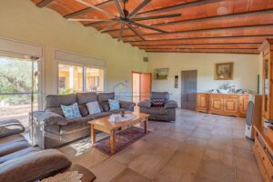 Finca Rústica con Cúpula y Observatorio – 53