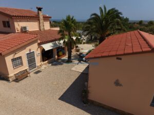 Finca con 2 viviendas independientes, amplios exteriores y vistas al mar cerca de L’Ampolla – 39