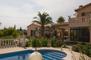 Finca con 2 viviendas independientes, amplios exteriores y vistas al mar cerca de L’Ampolla – 5