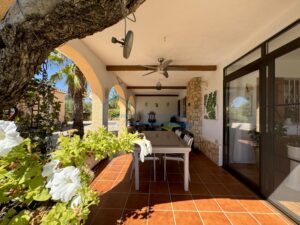 Finca con 2 viviendas independientes, amplios exteriores y vistas al mar cerca de L’Ampolla – 13