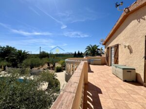 Finca con 2 viviendas independientes, amplios exteriores y vistas al mar cerca de L’Ampolla – 34