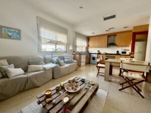 Apartamento luminoso con parking privado, cerca del puerto y las playas de L’Ampolla – 11