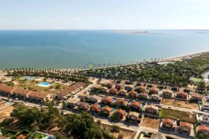 Detached Villa with Private Pool and Garden, Steps from the Sea (L'Ampolla) – 7