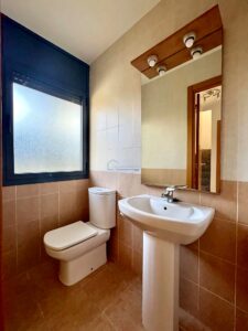 Detached Villa with Private Pool and Garden, Steps from the Sea (L'Ampolla) – 22